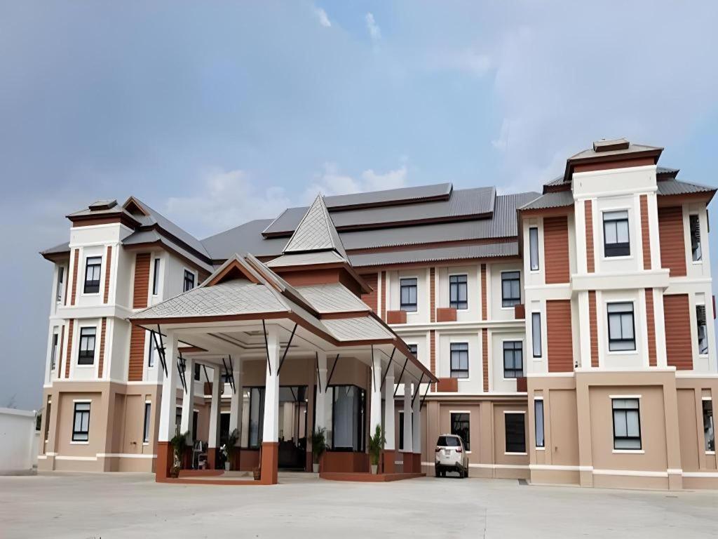 S-Tawan Hotel & Convention Maha Sarakham Ngoại thất bức ảnh
